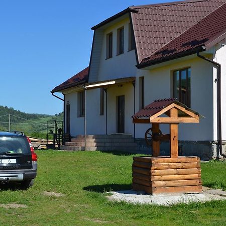 U Dvori Hotel Podgorodtsy Buitenkant foto