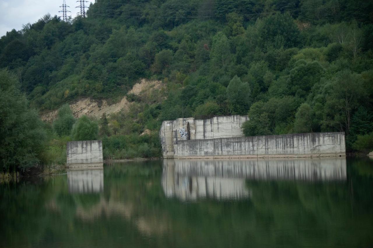 U Dvori Hotel Podgorodtsy Buitenkant foto