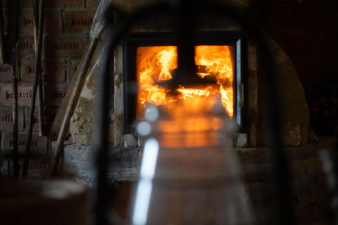 U Dvori Hotel Podgorodtsy Buitenkant foto