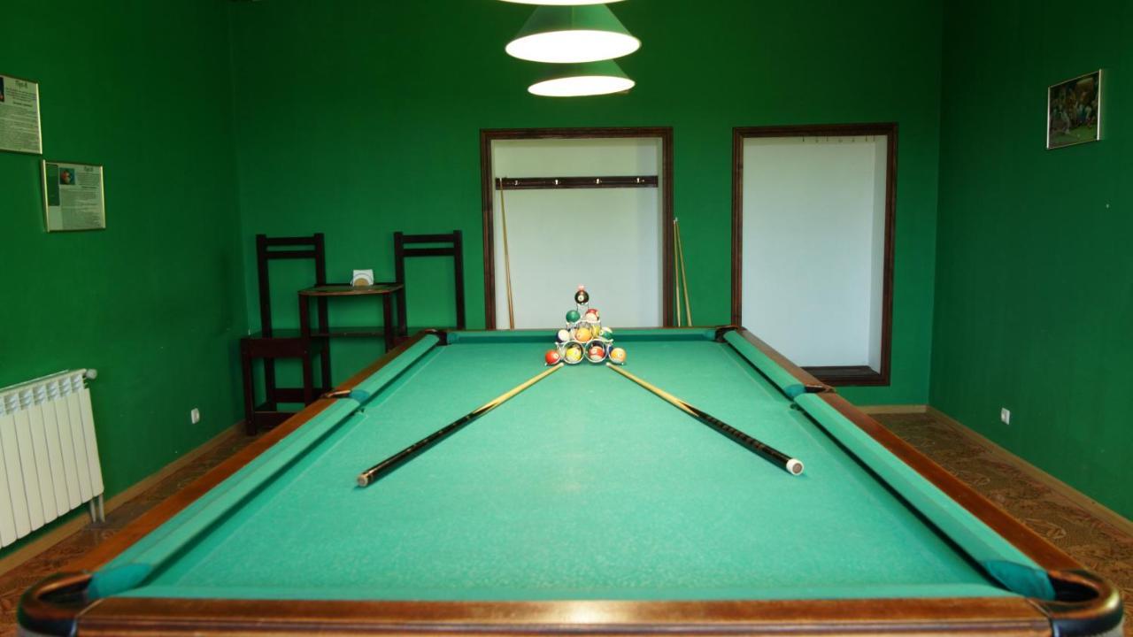 U Dvori Hotel Podgorodtsy Buitenkant foto